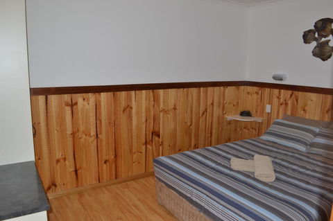 Captain Cook Holiday Park - Australian Directory 19