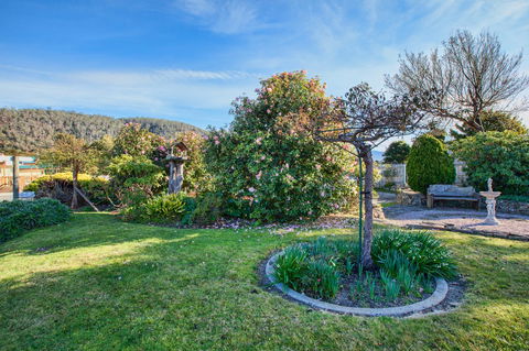 Wintersun Gardens Motel - Australian Directory 29