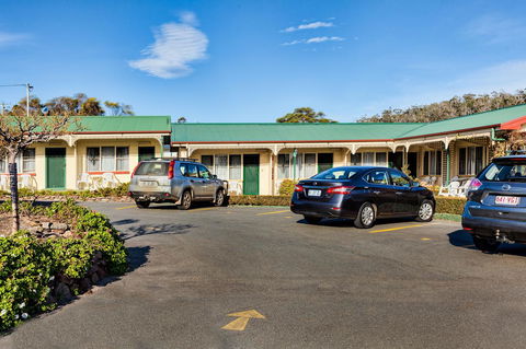 Wintersun Gardens Motel - Australian Directory 28
