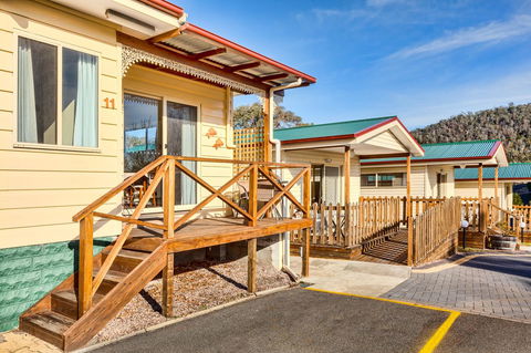 Wintersun Gardens Motel - Australian Directory 13