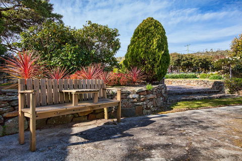 Wintersun Gardens Motel - Australian Directory 30