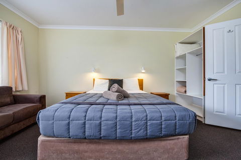 Wintersun Gardens Motel - Australian Directory 41