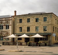 Moss Hotel - Australian Directory