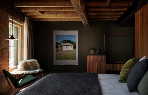 Moss Hotel - Australian Directory 17