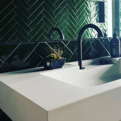 Moss Hotel - Australian Directory 23