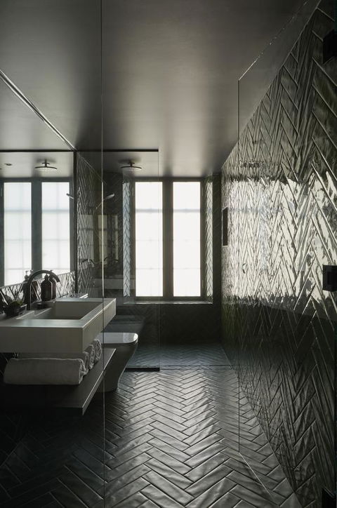 Moss Hotel - Australian Directory 15