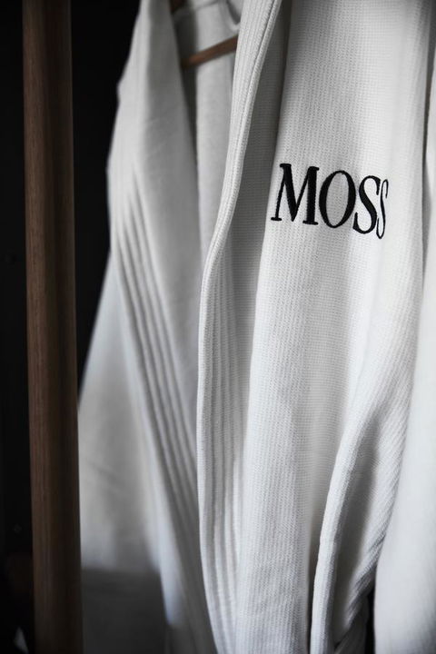 Moss Hotel - Australian Directory 11