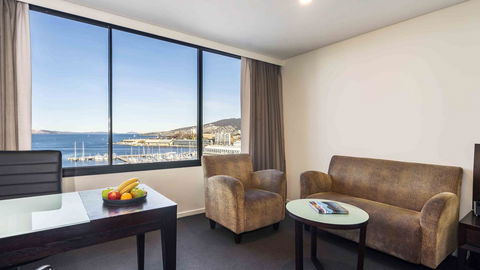 Hotel Grand Chancellor Hobart - Australian Directory 36