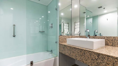 Hotel Grand Chancellor Hobart - Australian Directory 12