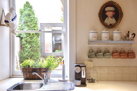 Lotus Gogh Apartment - Australian Directory 11