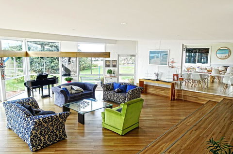 Diamond Island Resort - Australian Directory 1