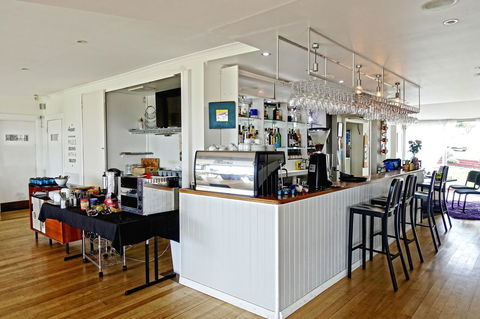 Diamond Island Resort - Australian Directory 11