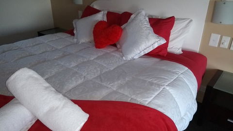 Diamond Island Resort - Australian Directory 36