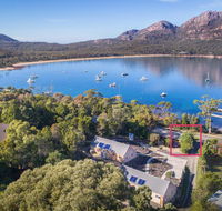 Freycinet Timber Cottage 1 - Australian Directory
