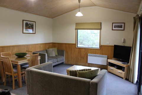 Cradle Mountain Wilderness Village - Australian Directory 36