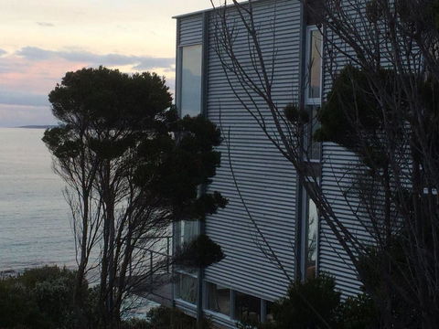 Holland House Bay Of Fires - Australian Directory 7