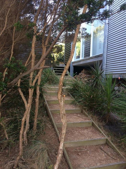 Holland House Bay Of Fires - Australian Directory 6