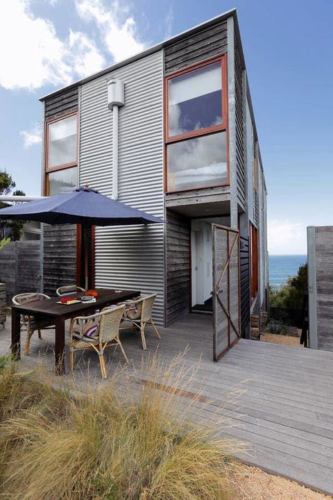Holland House Bay Of Fires - Australian Directory 13