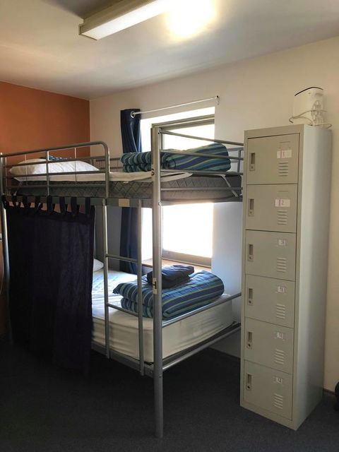 The Nook Backpackers - Australian Directory 16
