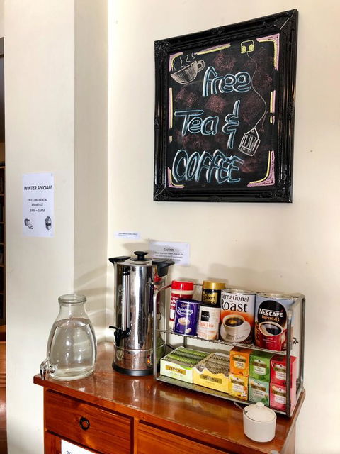 The Nook Backpackers - Australian Directory 2