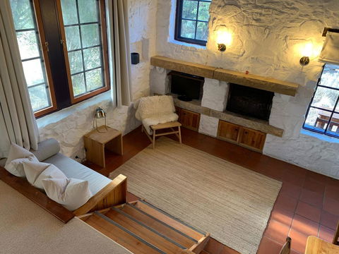 Piermont Retreat - Australian Directory 22