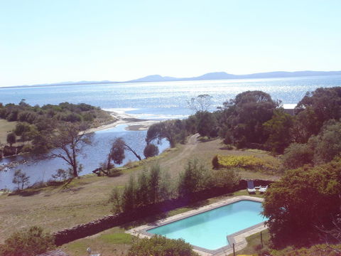 Piermont Retreat - Australian Directory 17