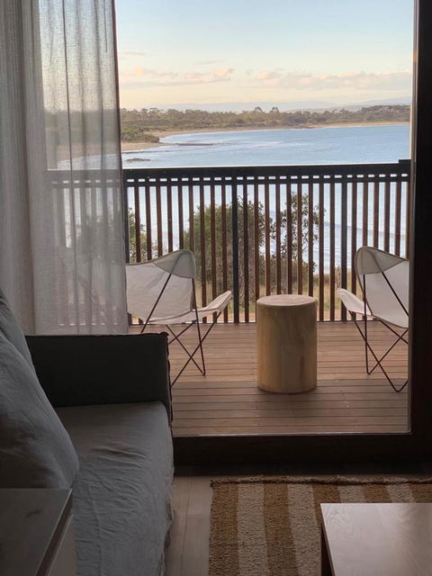 Piermont Retreat - Australian Directory 6