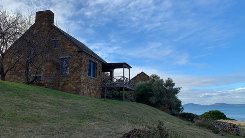 Piermont Retreat - Australian Directory 12