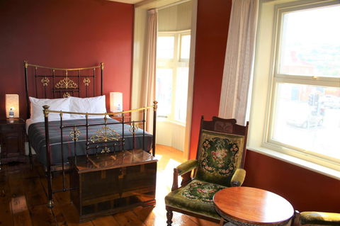 The Tasmanian Inn - Australian Directory 14