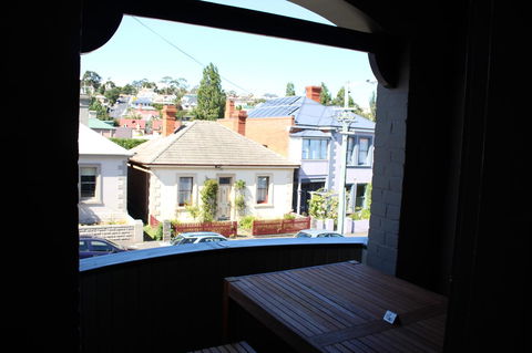 The Tasmanian Inn - Australian Directory 26