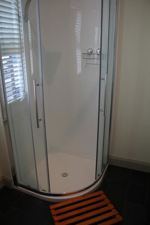 The Tasmanian Inn - Australian Directory 33