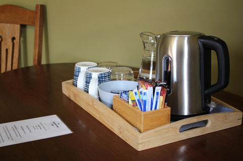 The Tasmanian Inn - Australian Directory 18