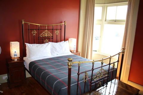 The Tasmanian Inn - Australian Directory 21