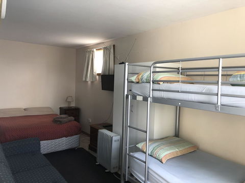 Narrara Backpackers Hobart - Australian Directory 18