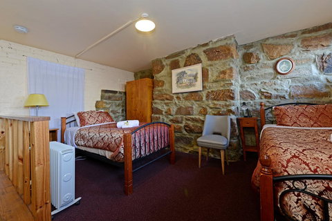 Edinburgh Gallery Bed & Breakfast - Australian Directory 10