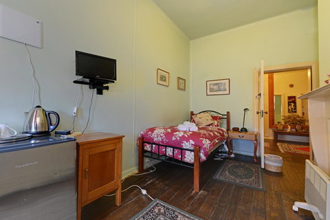 Edinburgh Gallery Bed & Breakfast - Australian Directory 27