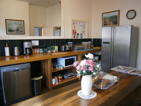 Edinburgh Gallery Bed & Breakfast - Australian Directory 5
