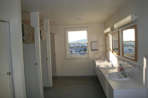 Arthouse Hostel - Australian Directory 15