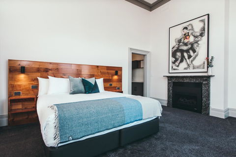 Maylands Lodge - Australian Directory 21