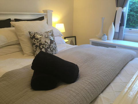 Elizaâ€™s Lovely Home - Australian Directory 8