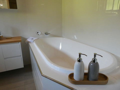 Osprey Lodge & Bungalow - Australian Directory 10