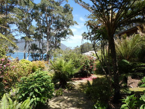 Osprey Lodge & Bungalow - Australian Directory 6
