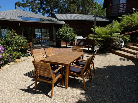 Osprey Lodge & Bungalow - Australian Directory 8
