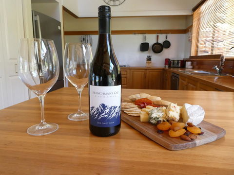 Osprey Lodge & Bungalow - Australian Directory 17