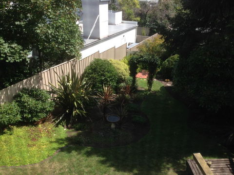 Maple Cottage - Australian Directory 24