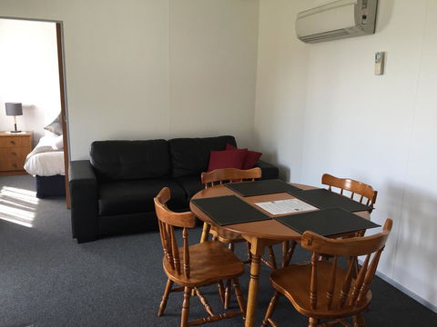 Regatta Point Tavern & Holiday Villas - Australian Directory 18