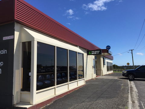 Regatta Point Tavern & Holiday Villas - Australian Directory 16