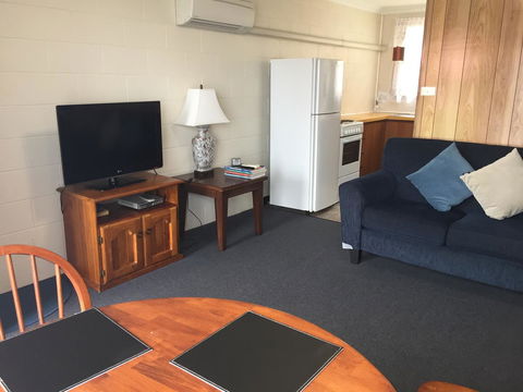 Regatta Point Tavern & Holiday Villas - Australian Directory 5