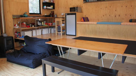BAY OF FIRES ECO HUT Off Grid Experience At Binalong Bay - Australian Directory 6