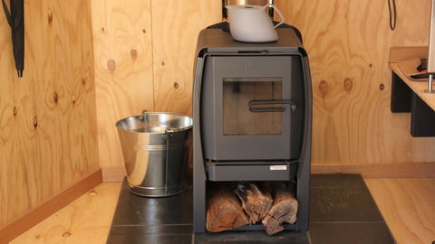 BAY OF FIRES ECO HUT Off Grid Experience At Binalong Bay - Australian Directory 16